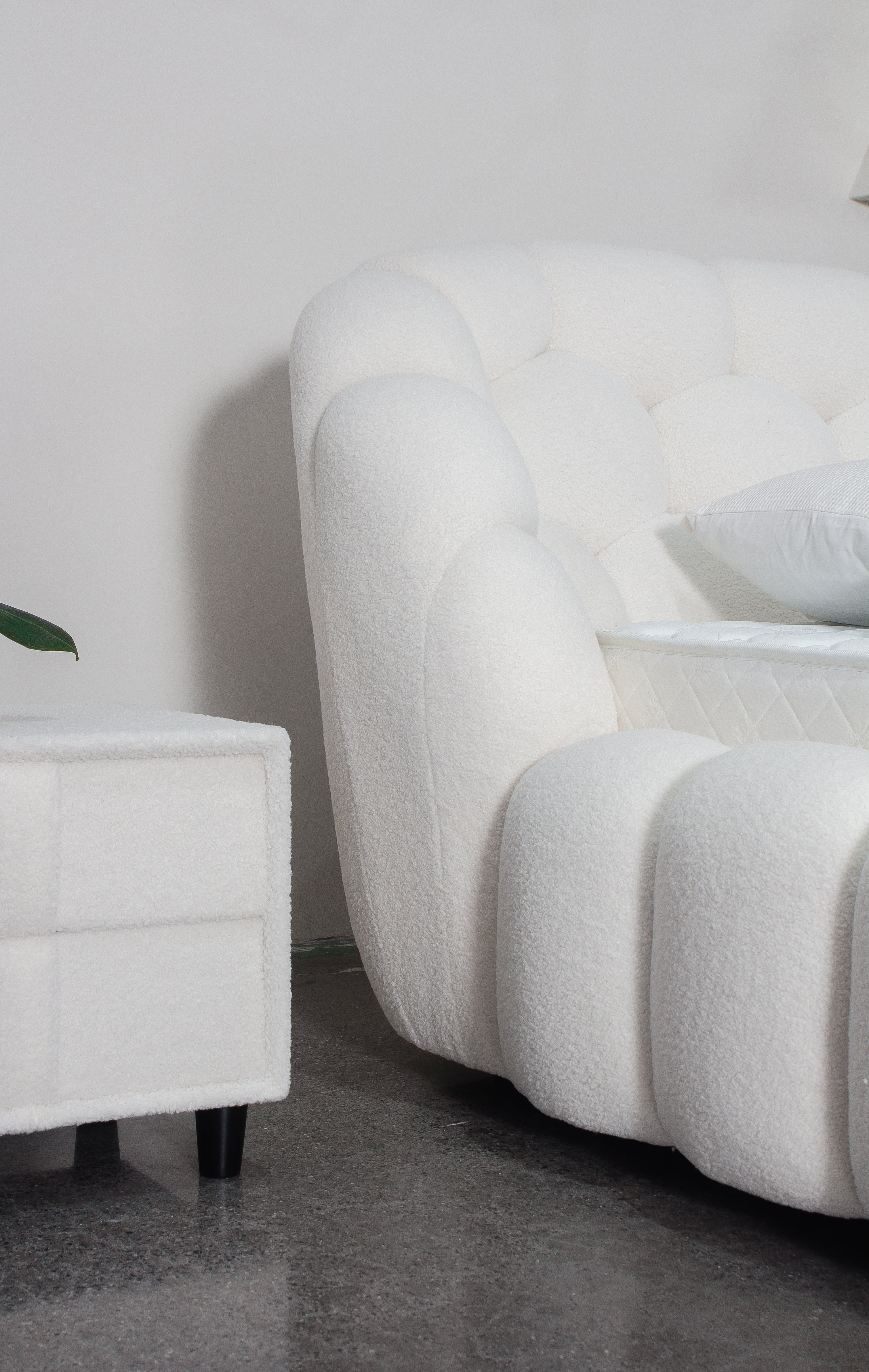 Bubble Tufted Lamb Wool Platform Bed – Queen & King Size